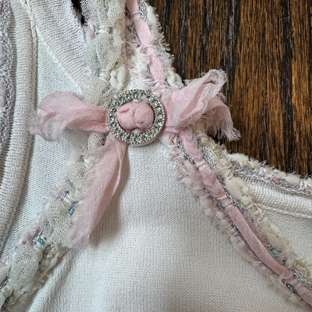 Escada Womens Tank Top Size Small Knit Ribbon Bow Pink Rhinestone White Cream - Picture 5 of 5